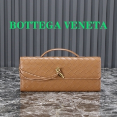 Bottega Veneta Clutch Bags